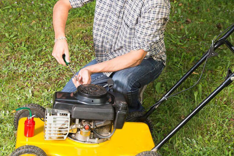 5 Tips to Troubleshoot Your Lawn Mower Yard and Garage